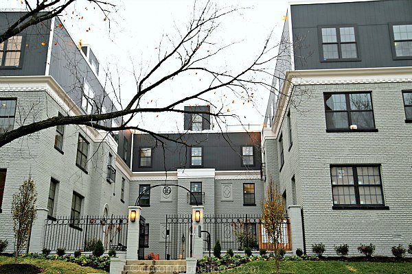 Number 16 at 16 17th Street NE